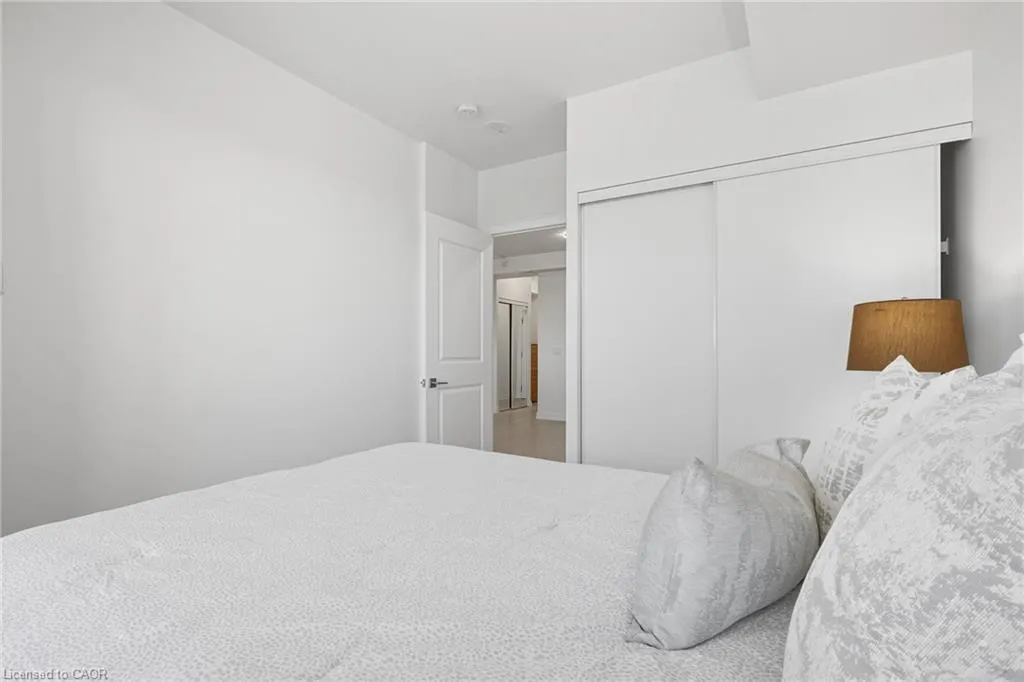 4655 Glen Erin Drive, #1501