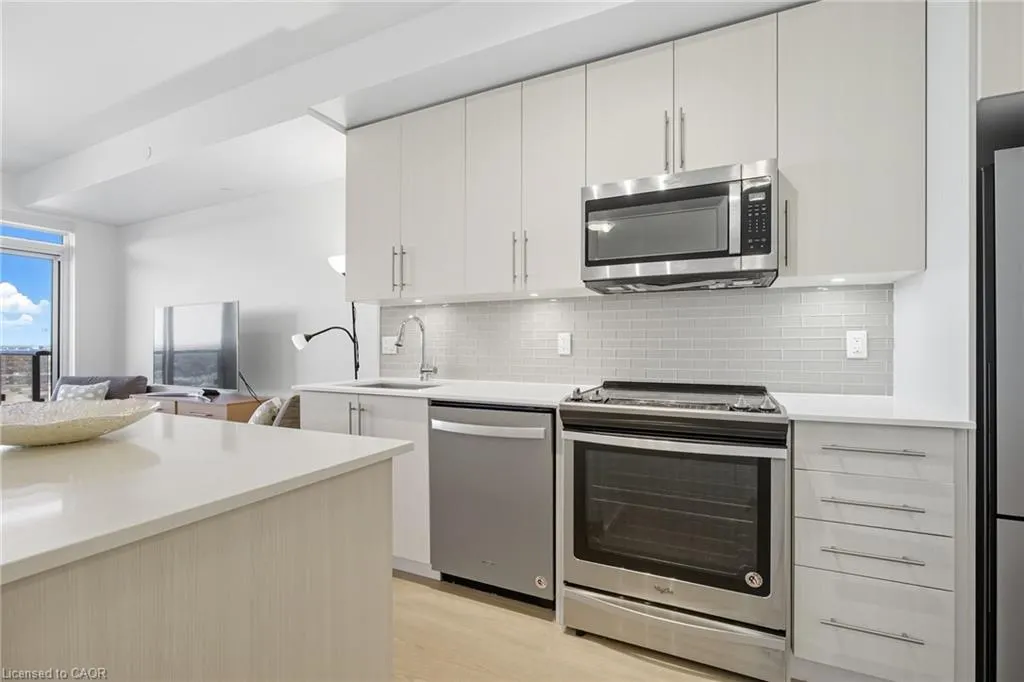 4655 Glen Erin Drive, #1501