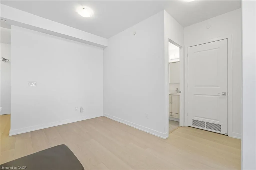 4655 Glen Erin Drive, #1501