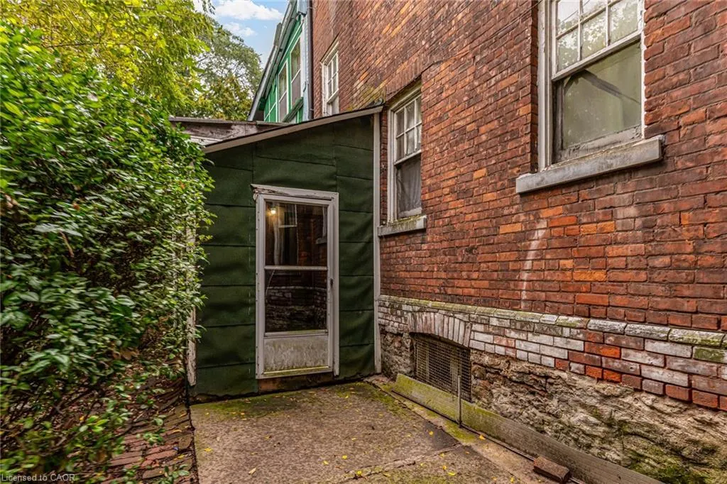 99 Blake Street