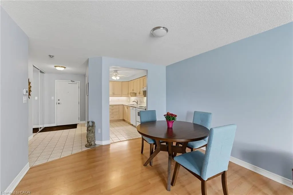 5 Ogilvie Street, #306