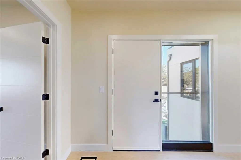 28 Dunsmore Gardens