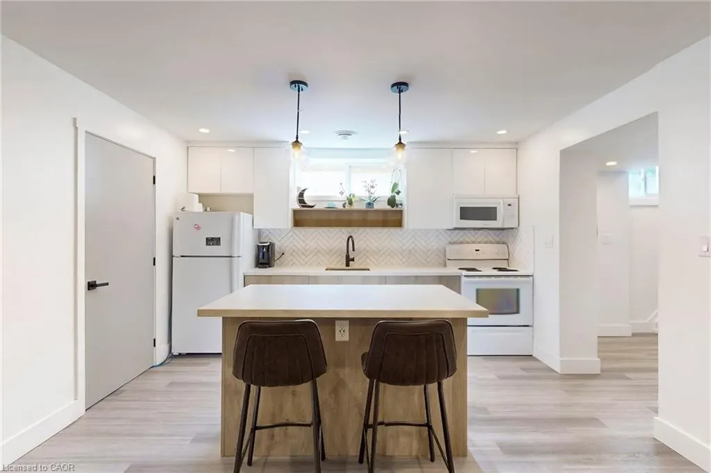 28 Dunsmore Gardens