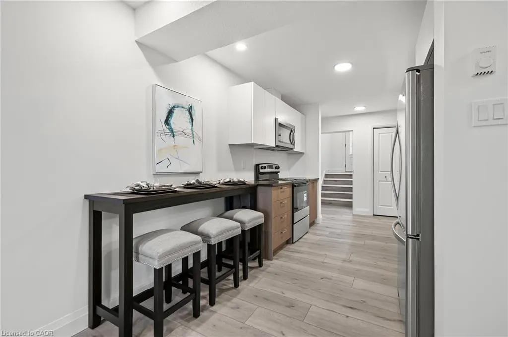 182 Bridge Crescent, #9