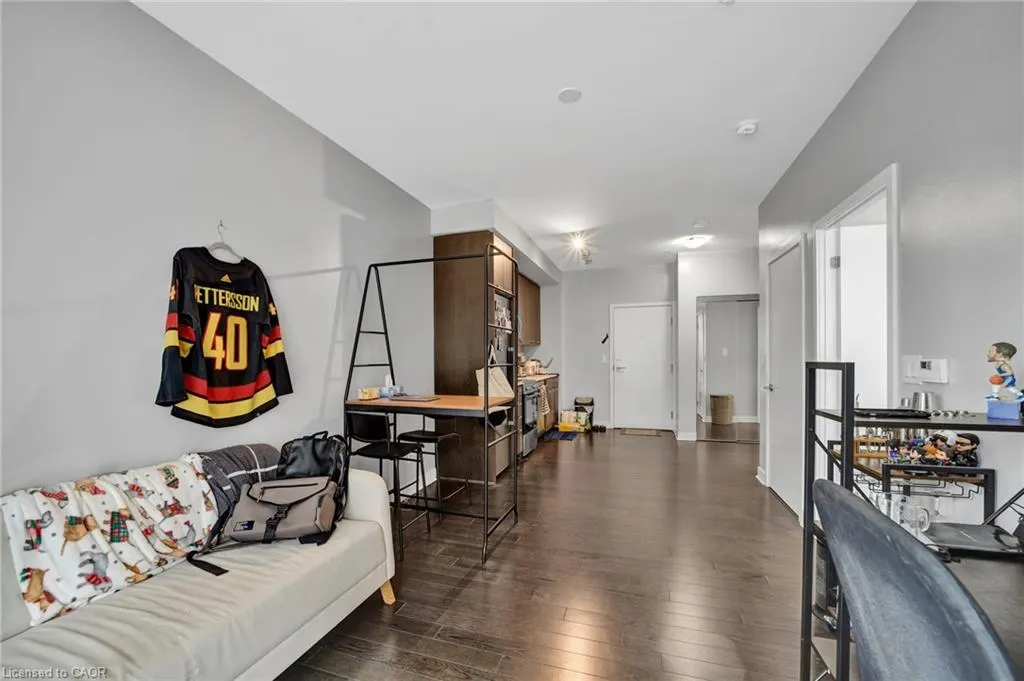 295 Adelaide Street W, #1015