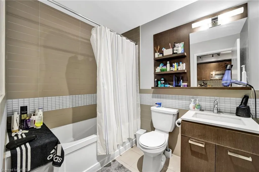 295 Adelaide Street W, #1015