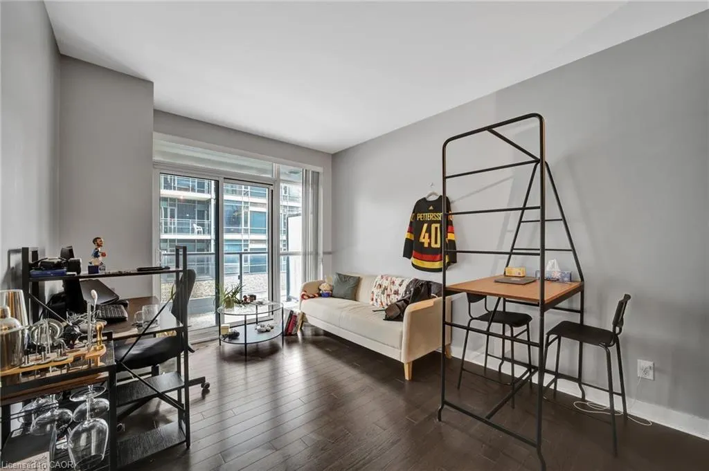 295 Adelaide Street W, #1015