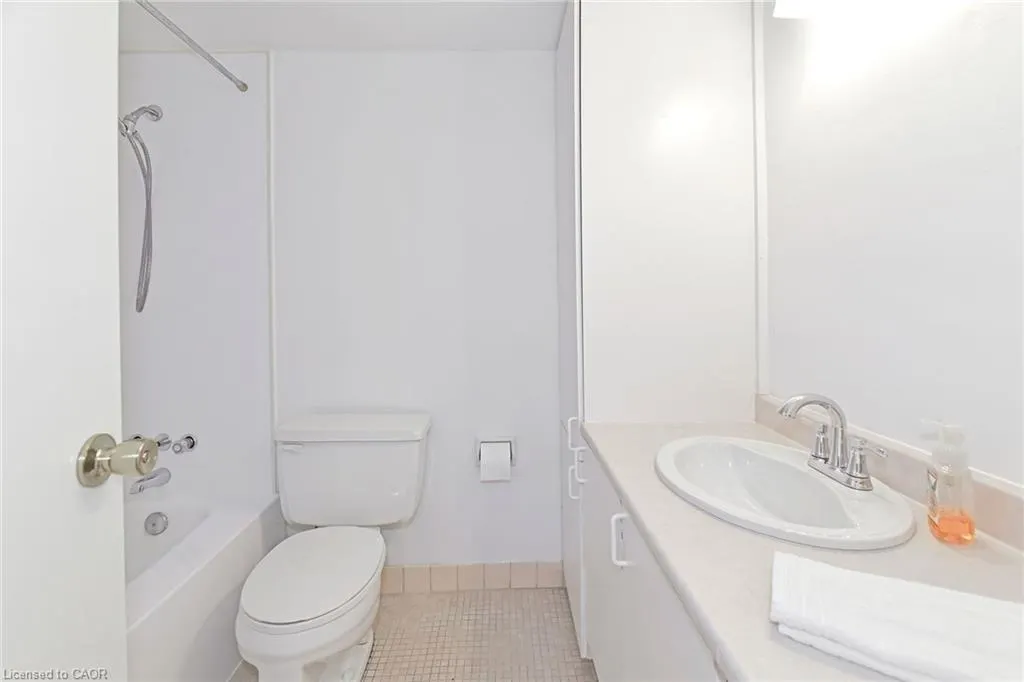 270 Palmdale Drive, #1601