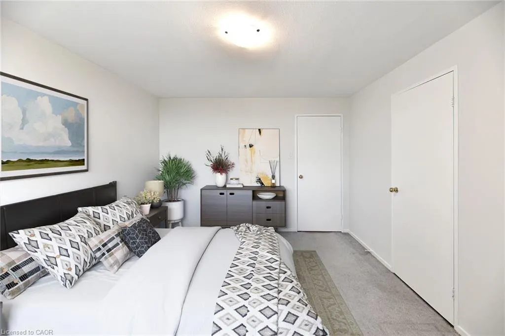 270 Palmdale Drive, #1601