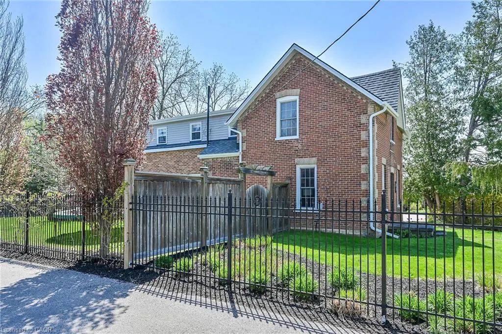 22 Tolhurst Avenue