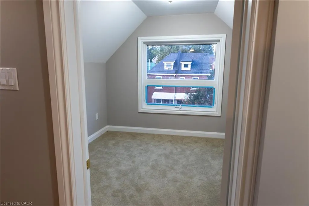 21 Sunset Avenue