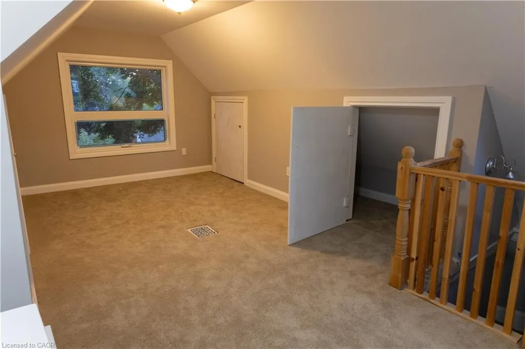 21 Sunset Avenue