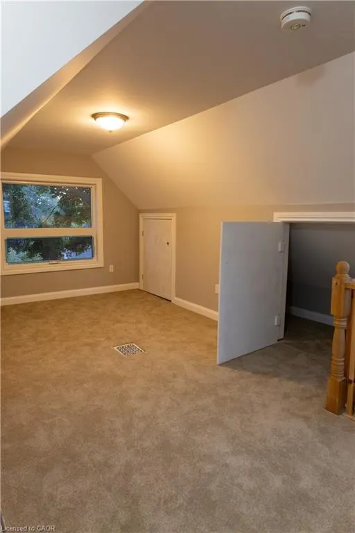 21 Sunset Avenue