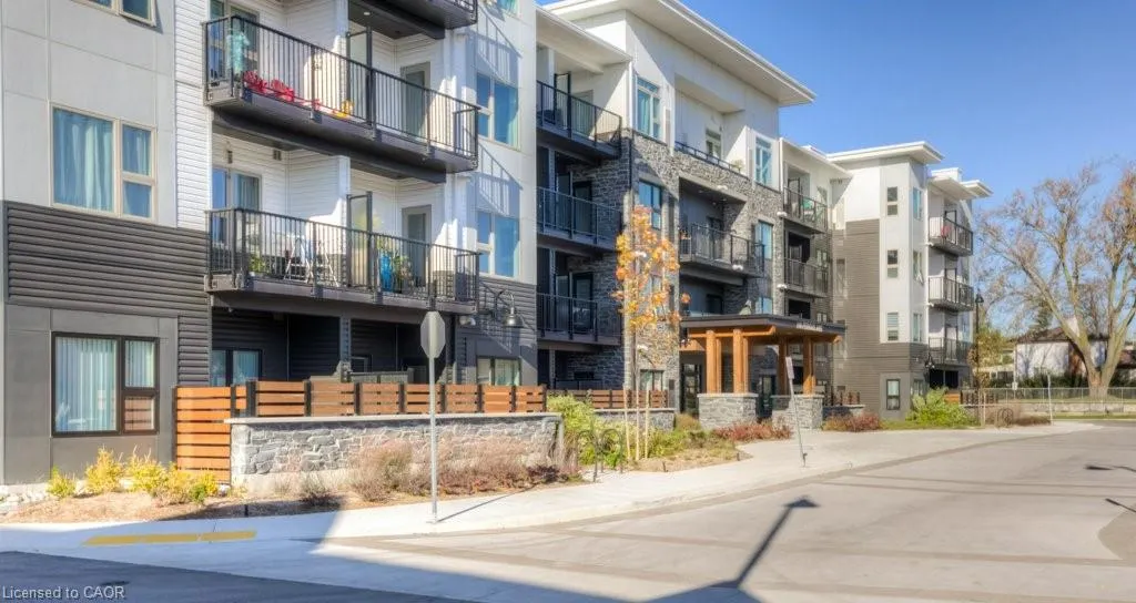 110 Fergus Avenue, #301