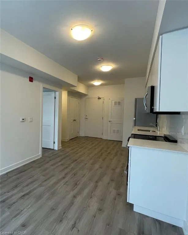 110 Fergus Avenue, #301