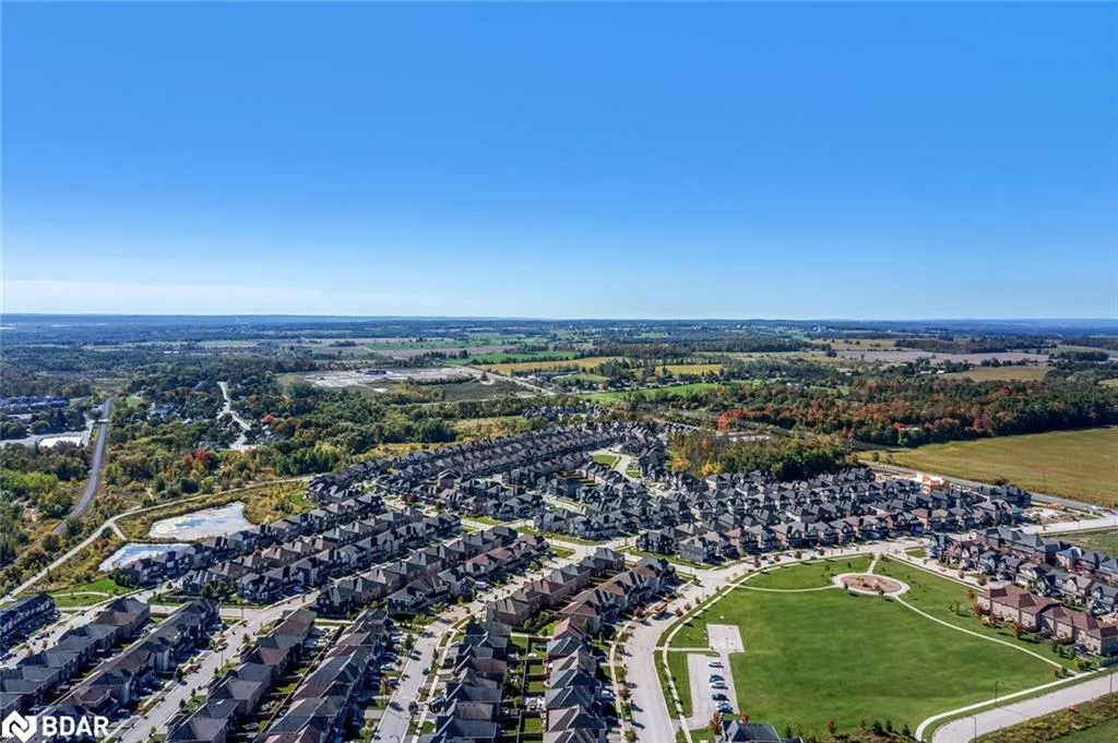 1239 Peelar Crescent