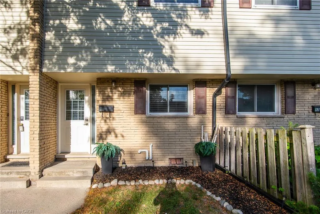 211 Veronica Drive, #11