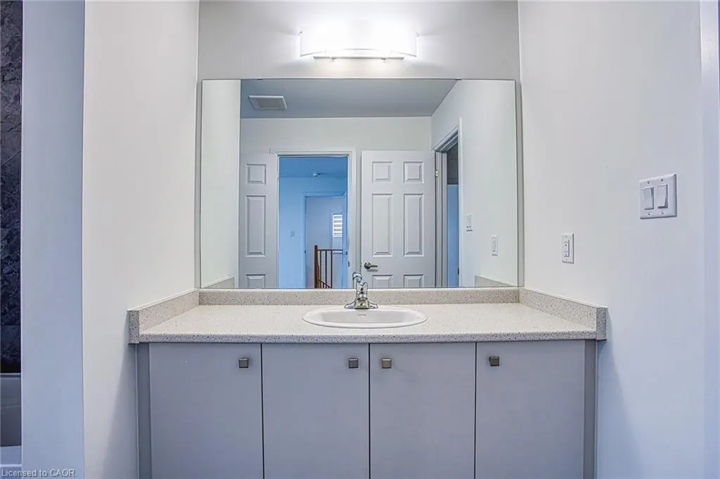 123 Port Crescent