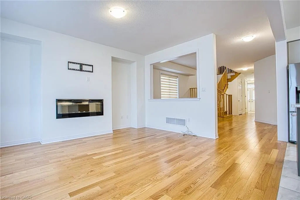 123 Port Crescent