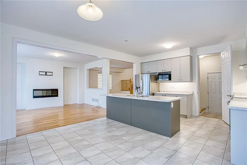 123 Port Crescent