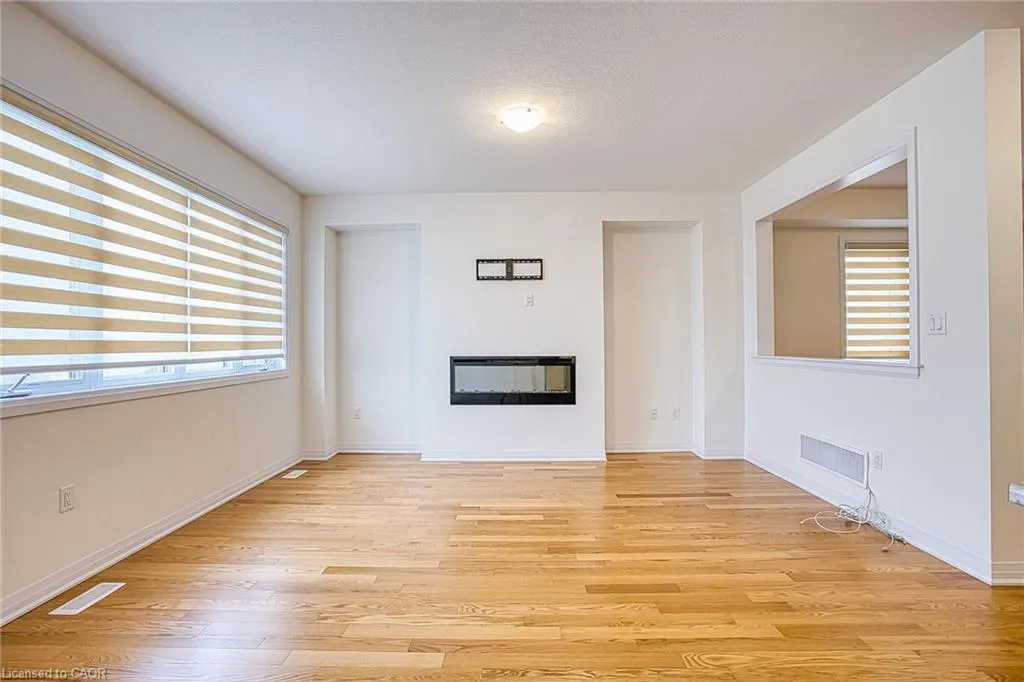 123 Port Crescent