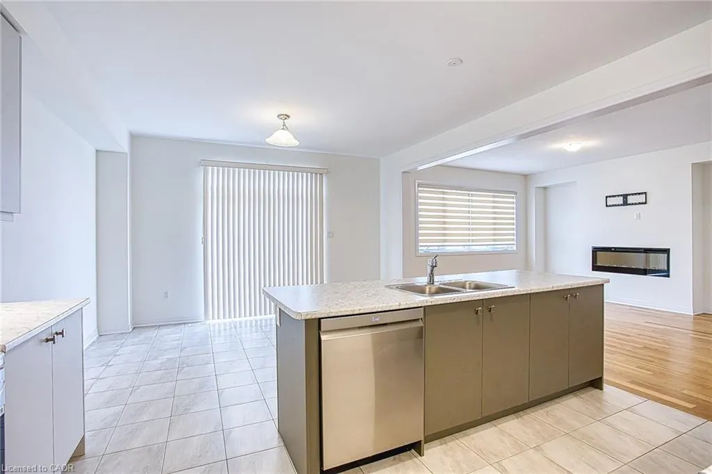 123 Port Crescent