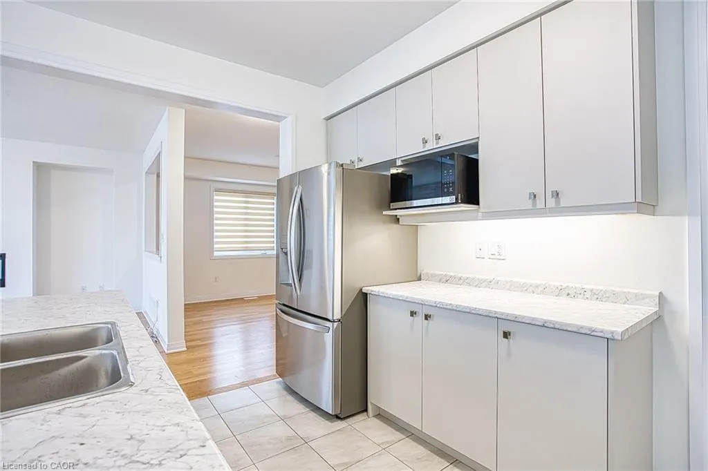 123 Port Crescent