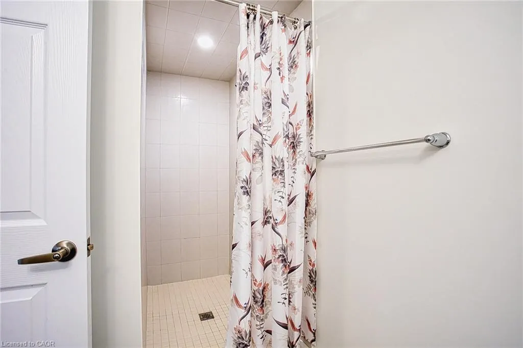 123 Port Crescent