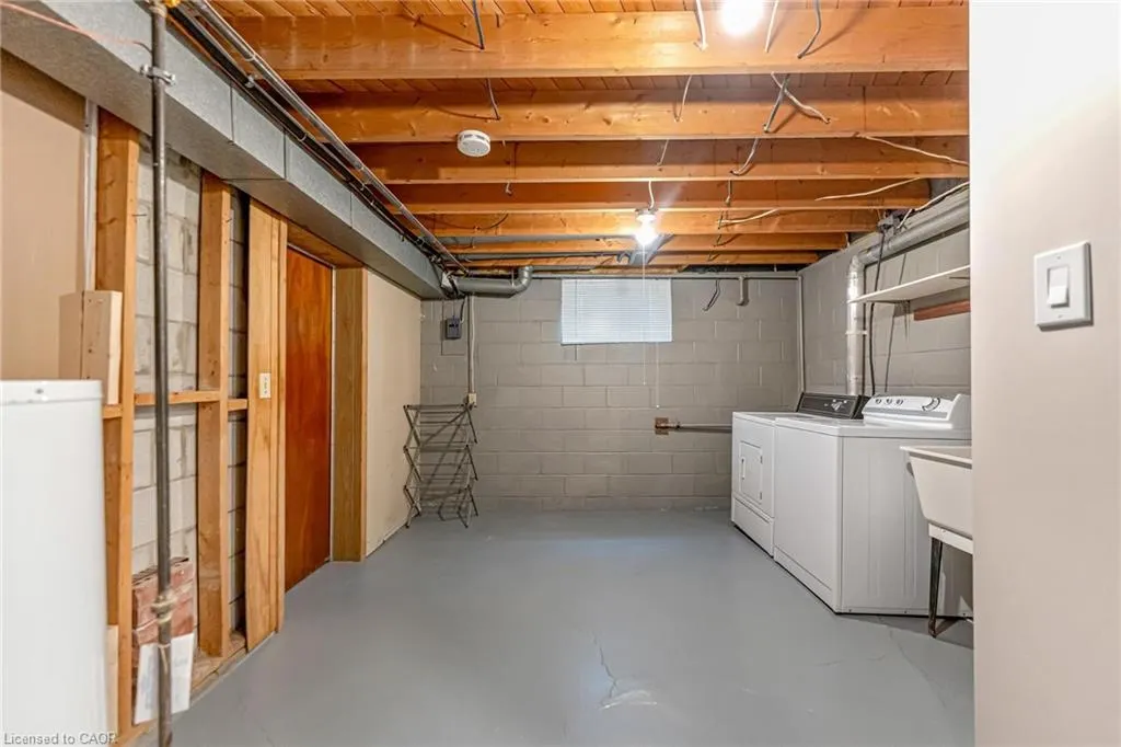 323 Hixon Road