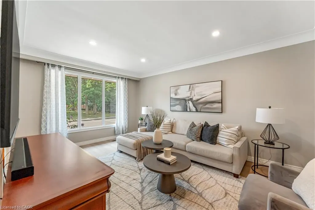 323 Hixon Road