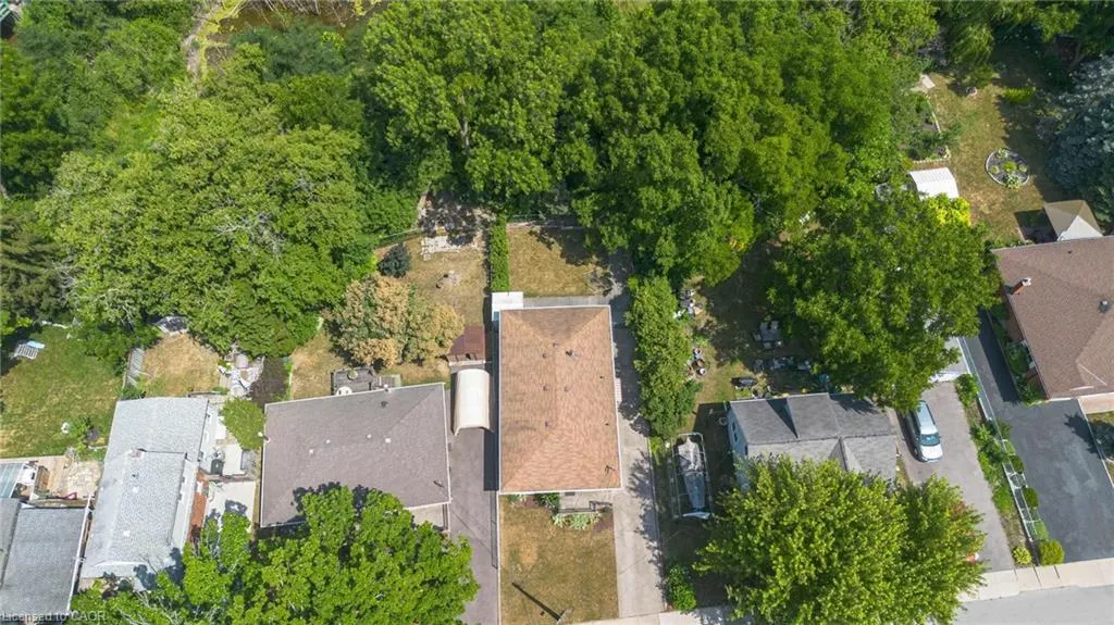 323 Hixon Road