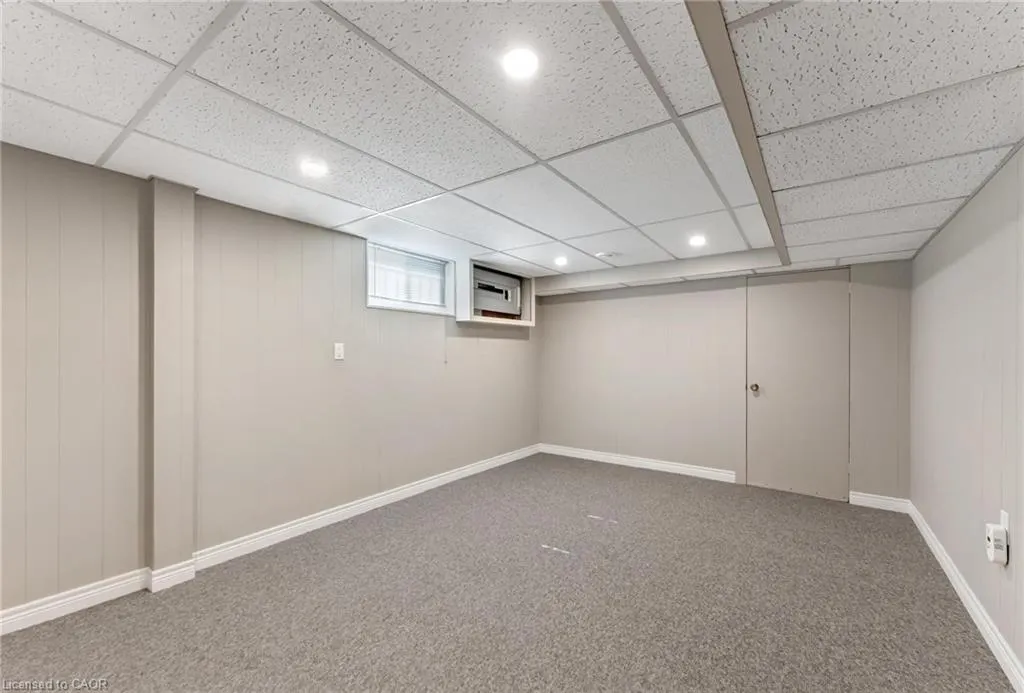 323 Hixon Road