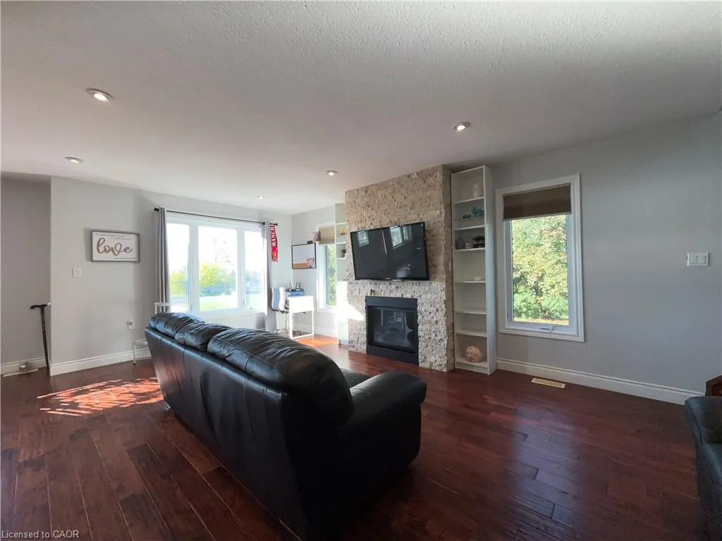 2801 North Shore Drive