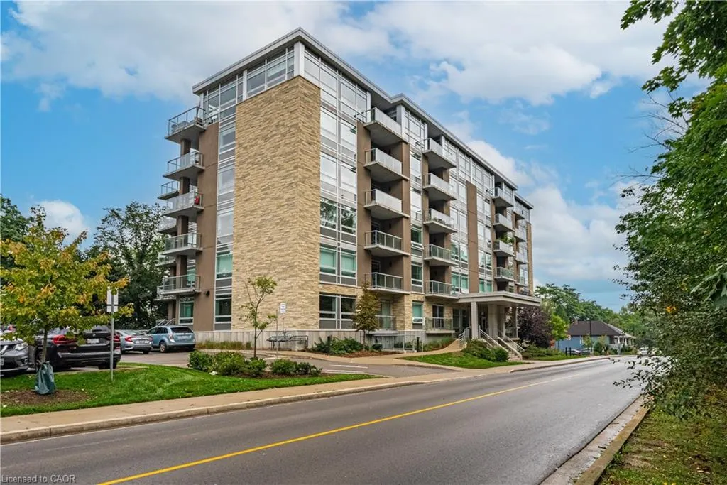479 Charlton Avenue E, #209