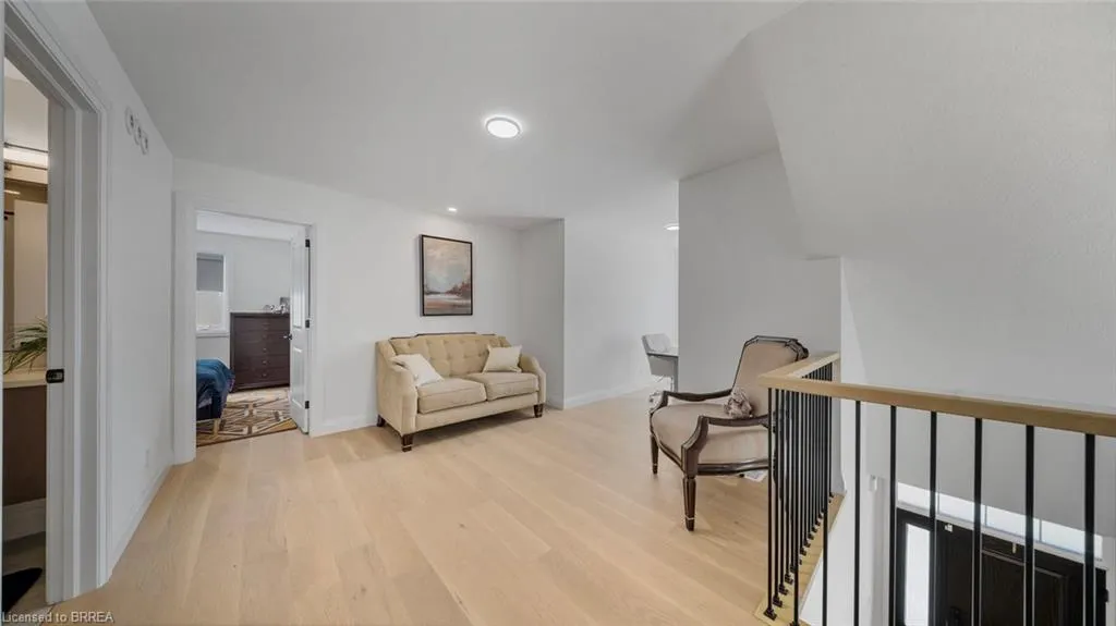 242 Mount Pleasant Street, #17