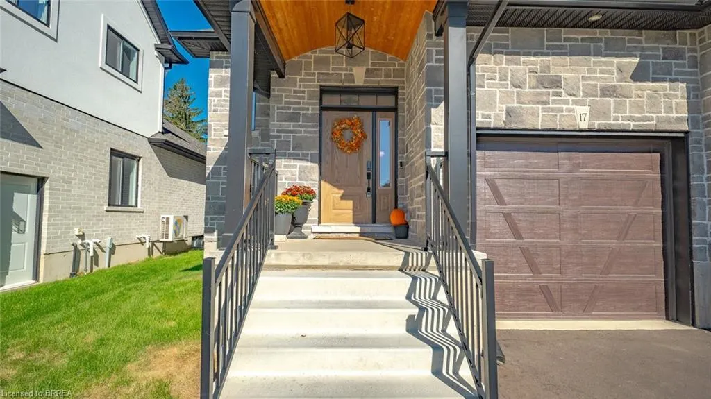242 Mount Pleasant Street, #17