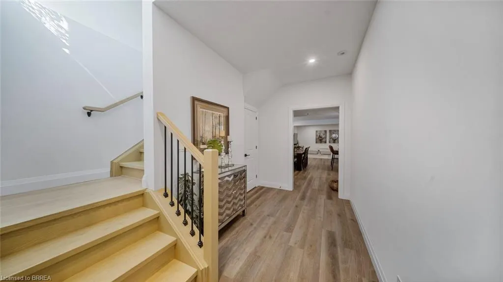 242 Mount Pleasant Street, #17