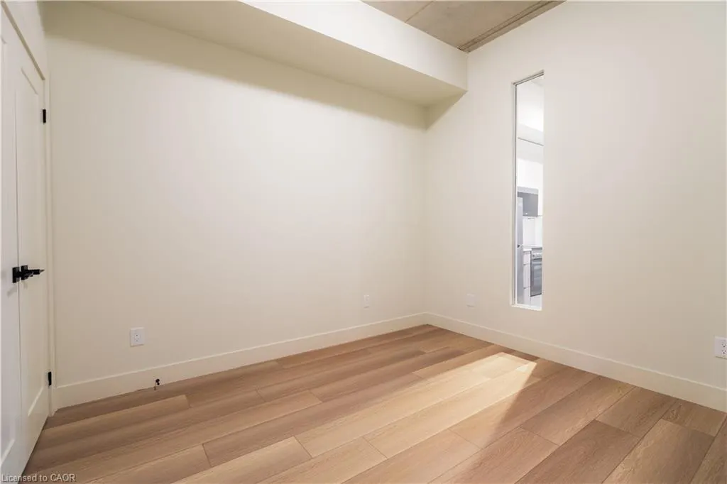 24 Augusta Street, #305