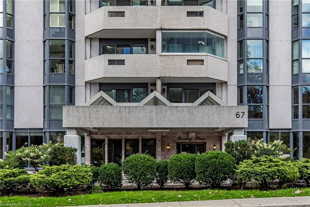 67 Caroline Street S, #304 (3D)