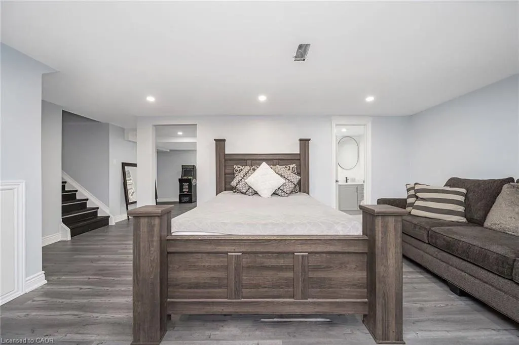 5 Orsi Road