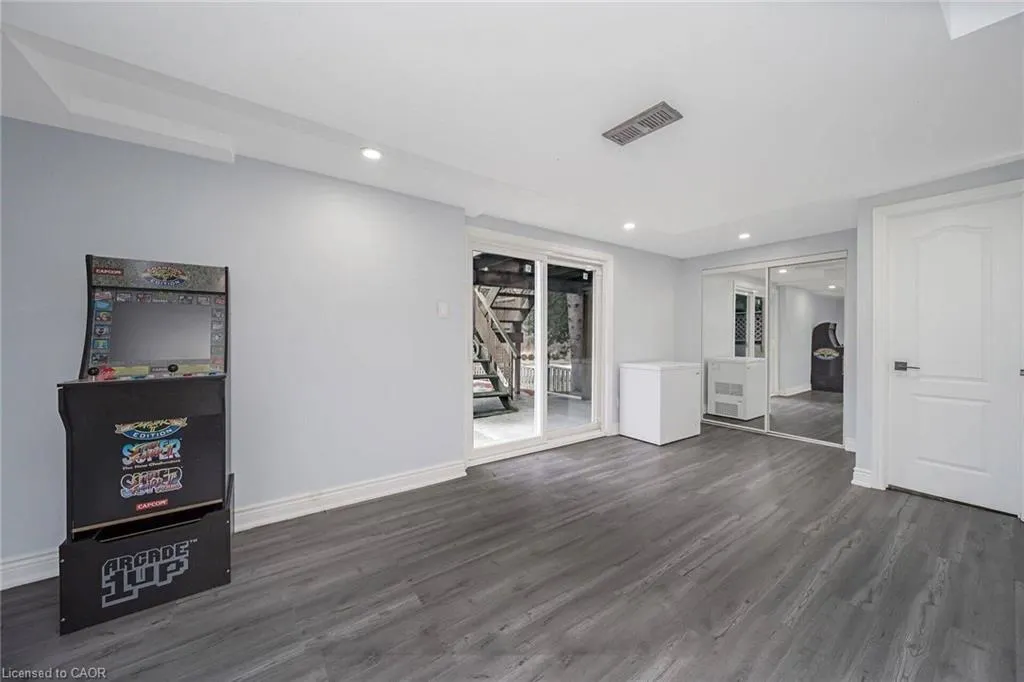 5 Orsi Road