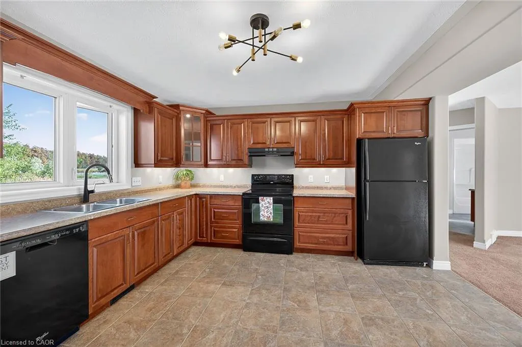 665 Concession 8 Road