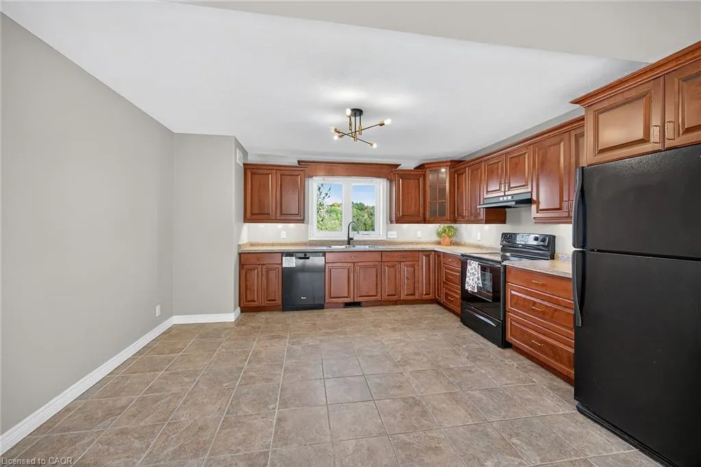 665 Concession 8 Road