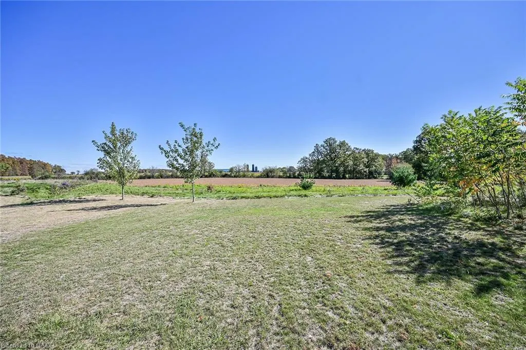 665 Concession 8 Road
