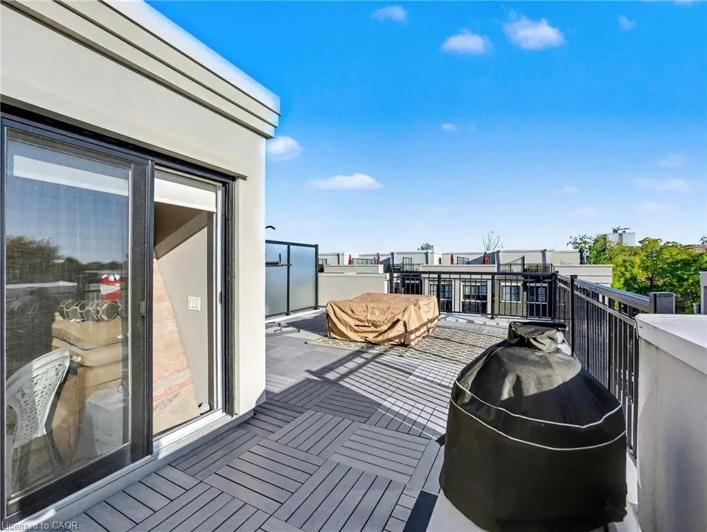 657 Cricklewood Drive, #532