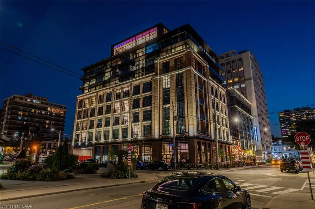 24 Augusta Street, #307