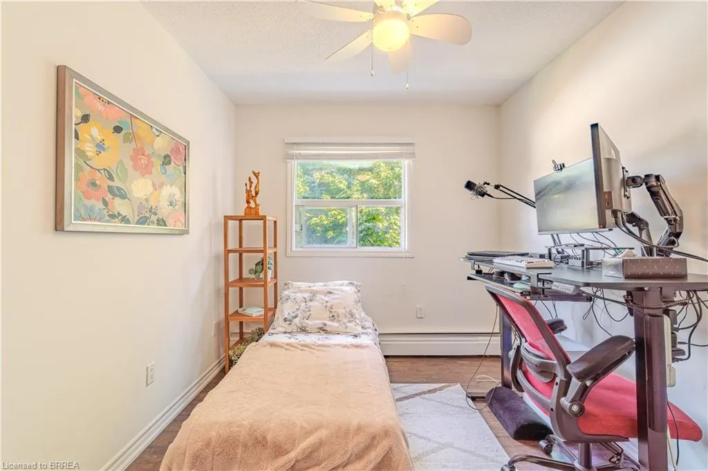 648 Grey Street, #305