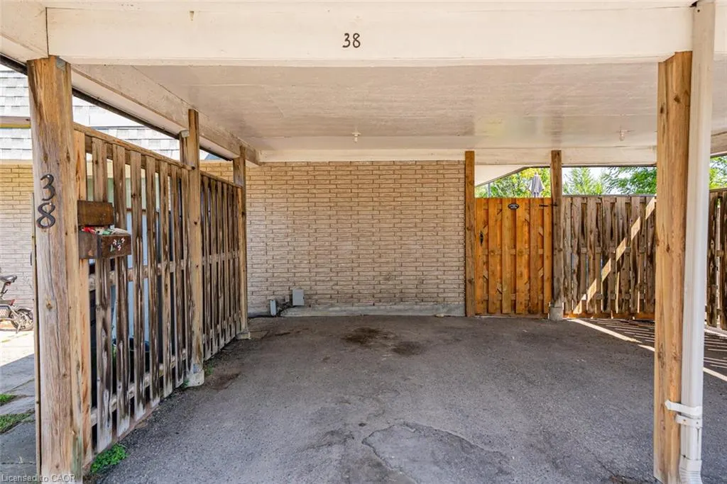 14 Williamsburg Road, #38