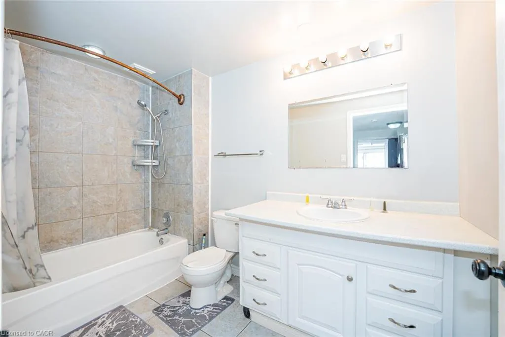 14 Williamsburg Road, #38