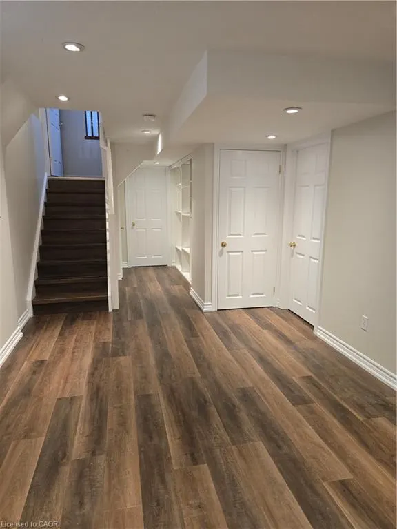 70 Dahlia Street